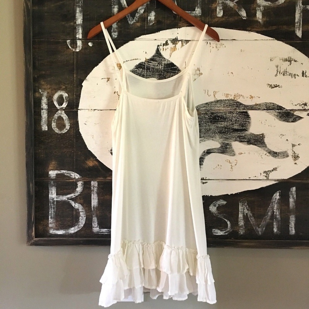 NWT Plus Size Ruffle Hem Layering Tunic Tank Top - Picture 4 of 6